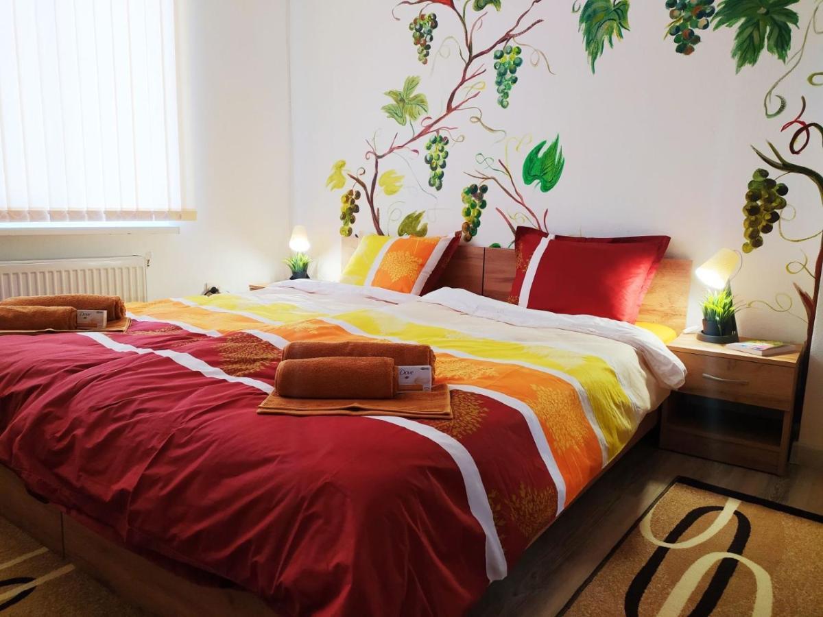 Дом За Гости Осогово Apartment Kyustendil Ngoại thất bức ảnh