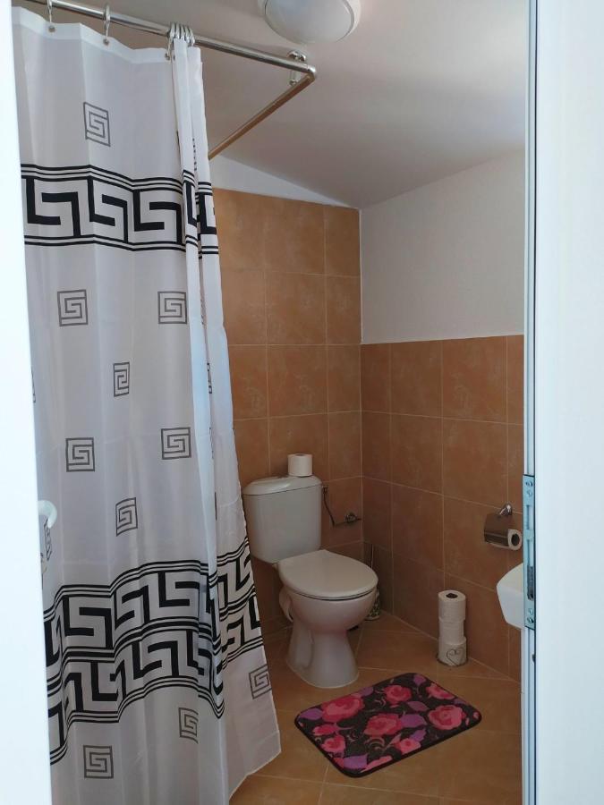 Дом За Гости Осогово Apartment Kyustendil Ngoại thất bức ảnh
