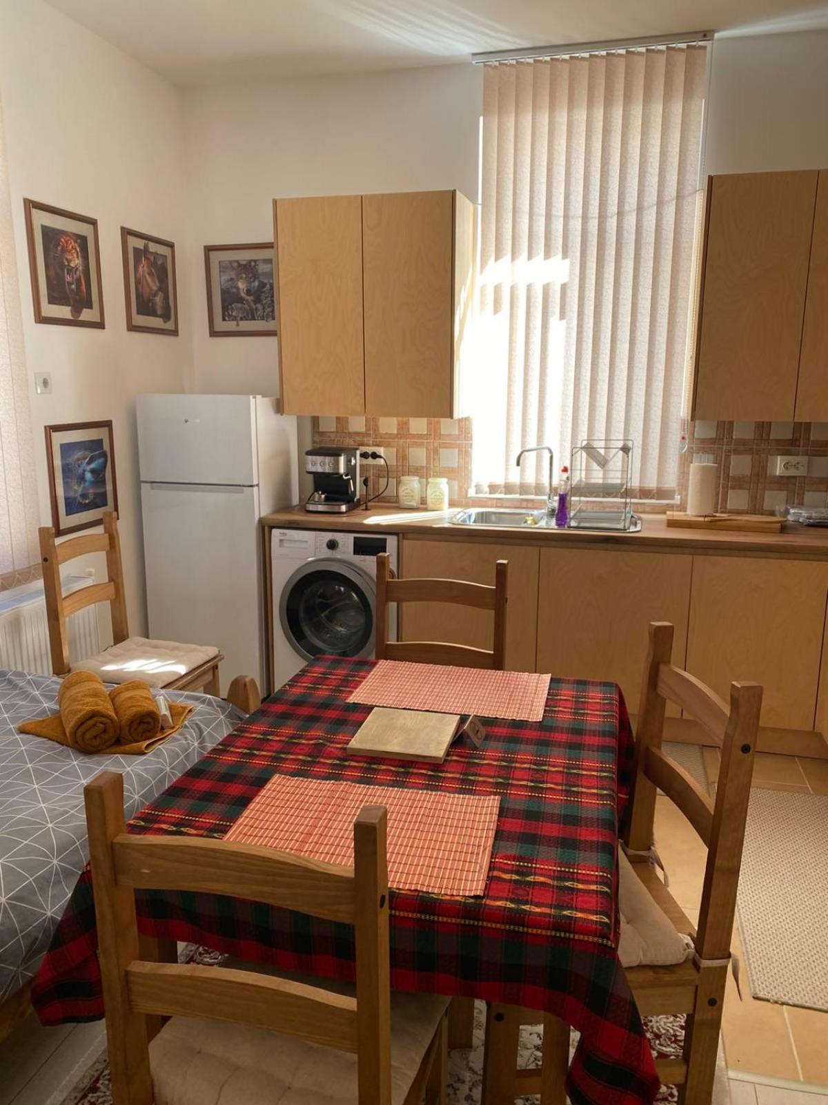 Дом За Гости Осогово Apartment Kyustendil Ngoại thất bức ảnh
